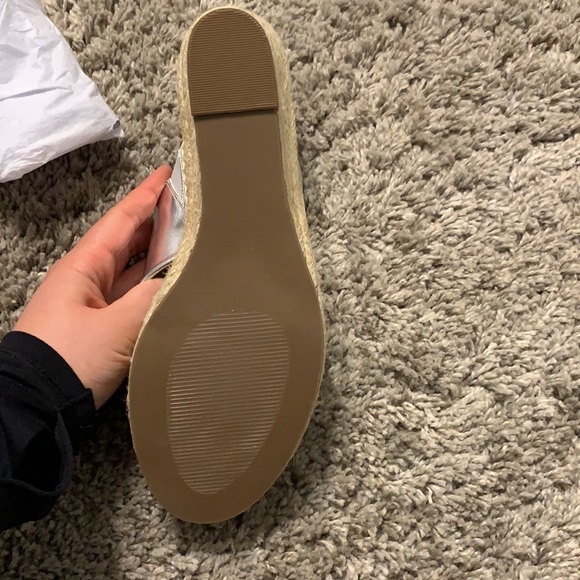 Neiman Marcus Silver Espadrille Wedge Sandals Crossover Straps - Picture 3 of 6